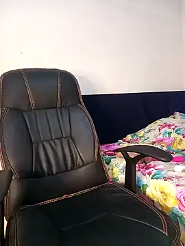 Snapshot of Aashixxx12 chatting on February 26, 2025, 10:42 pm Aashixxx12 online show from February 26, 2025, 10:42 pm