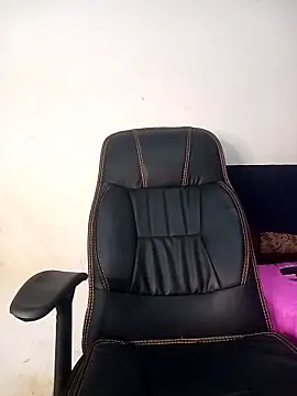 Snapshot of Aashixxx12 chatting on March 4, 2025, 6:26 am Aashixxx12 online show from March 4, 2025, 6:26 am