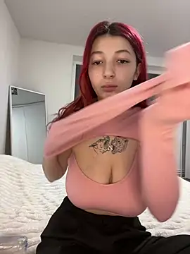 Alissa kiss online show from December 17, 2024, 3:06 pm