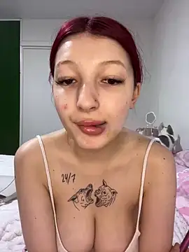 Alissa kiss online show from January 6, 2025, 3:51 pm