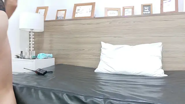 Snapshot of SexualVolcano chatting on February 6, 2025, 1:10 pm SexualVolcano online show from February 6, 2025, 1:10 pm