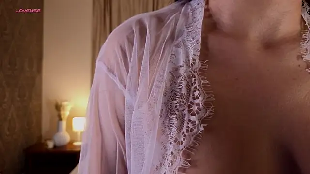 Snapshot of UdelaAshfield chatting on February 20, 2025, 4:14 pm UdelaAshfield online show from February 20, 2025, 4:14 pm