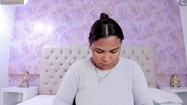 Snapshot of Carolina_Evanss chatting on January 26, 2025, 3:27 am Carolina Evanss online show from January 26, 2025, 3:27 am