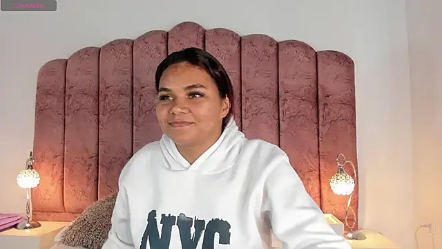 Snapshot of Carolina_Evanss chatting on March 7, 2025, 4:46 am Carolina Evanss online show from March 7, 2025, 4:46 am