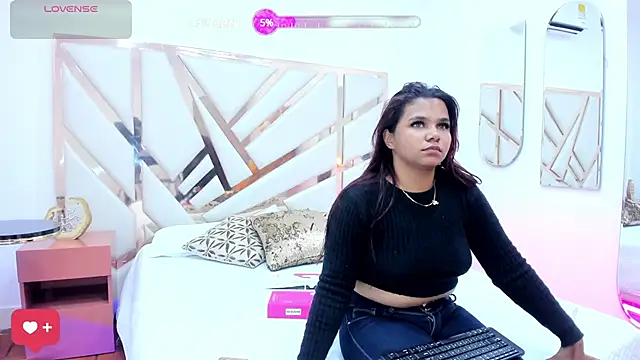 Snapshot of Carolina_Evanss chatting on March 13, 2025, 3:44 am Carolina Evanss online show from March 13, 2025, 3:44 am