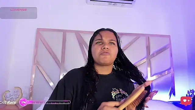 Snapshot of Carolina_Evanss chatting on September 20, 2025, 11:44 am Carolina Evanss online show from September 20, 2025, 11:44 am