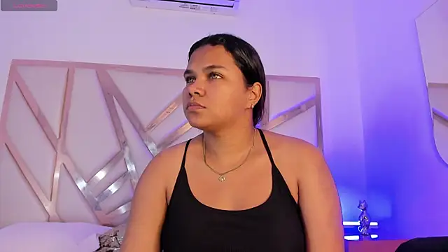 Snapshot of Carolina_Evanss chatting on September 27, 2025, 11:37 am Carolina Evanss online show from September 27, 2025, 11:37 am