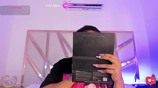 Snapshot of Carolina_Evanss chatting on September 28, 2025, 11:37 am Carolina Evanss online show from September 28, 2025, 11:37 am