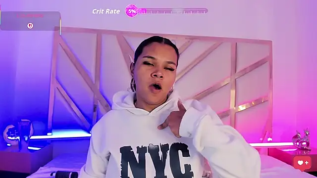 Snapshot of Carolina_Evanss chatting on October 19, 2025, 11:44 am Carolina Evanss online show from October 19, 2025, 11:44 am