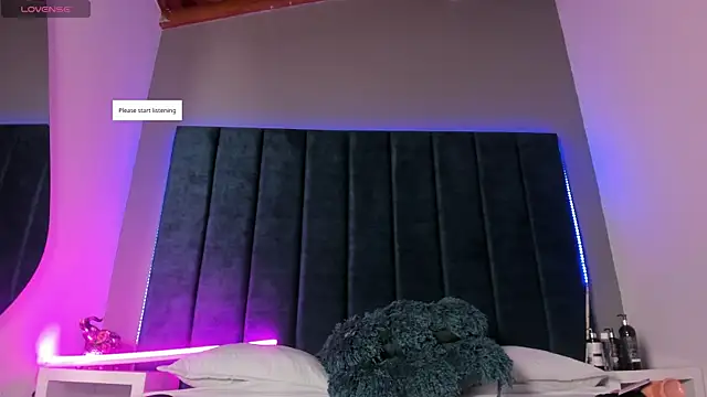 Carolina Evanss online show from March 9, 2026, 4:05 am