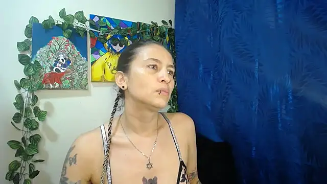 Snapshot of Leyla_Horny_Bg chatting on May 3, 2026, 1:00 am Leyla Horny Bg online show from May 3, 2026, 1:00 am