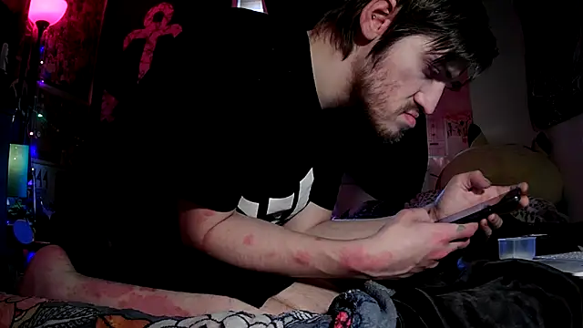 Snapshot of ATwinkie chatting on November 8, 2025, 8:51 pm ATwinkie online show from November 8, 2025, 8:51 pm