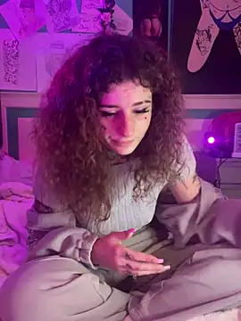 BlazyKitsune- online show from February 5, 2026, 6:12 pm