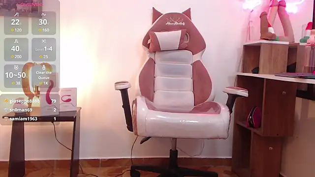 Snapshot of NAOMI_WINDSOR chatting on March 22, 2025, 9:31 pm NAOMI WINDSOR online show from March 22, 2025, 9:31 pm