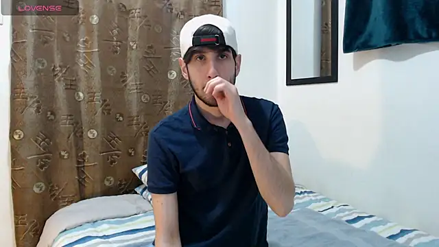 Snapshot of Thhiago_tay chatting on September 28, 2025, 4:01 pm Thhiago tay online show from September 28, 2025, 4:01 pm