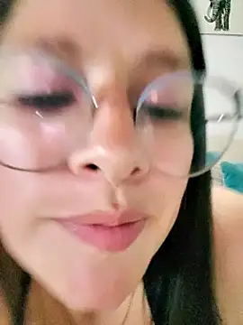 Neve Collins online show from February 4, 2025, 3:44 am