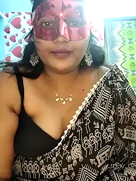 Snapshot of RomeoJuliet345 chatting on January 12, 2025, 5:22 pm RomeoJuliet345 online show from January 12, 2025, 5:22 pm