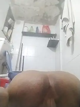 jenilmax online show from November 2, 2025, 7:44 am