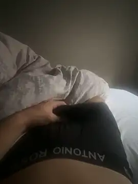 Snapshot of TheRealN1D chatting on December 3, 2024, 11:11 am TheRealN1D online show from December 3, 2024, 11:11 am