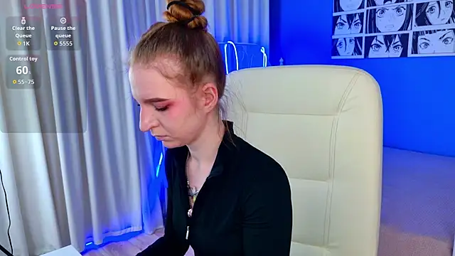 VioletShine online show from February 3, 2026, 1:49 pm