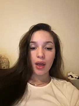 Snapshot of VixenAmour chatting on February 4, 2025, 5:55 pm VixenAmour online show from February 4, 2025, 5:55 pm