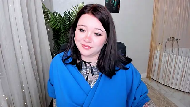 MoonLghte online show from March 18, 2025, 12:36 pm