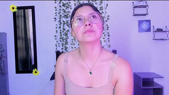 Noellesable online show from December 15, 2024, 2:59 pm