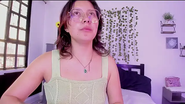 Noellesable online show from January 13, 2025, 5:23 pm