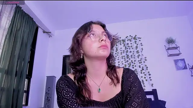 Noellesable online show from January 24, 2025, 9:15 pm