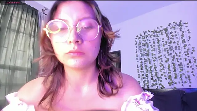 Noellesable online show from February 1, 2025, 5:58 pm