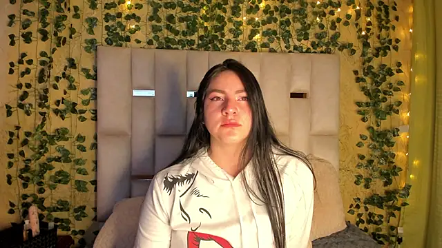 jenifer  power10 online show from January 3, 2025, 11:46 am