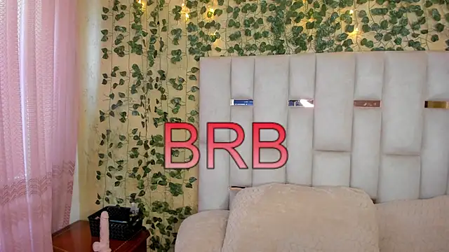 jenifer  power10 online show from January 20, 2025, 6:43 pm