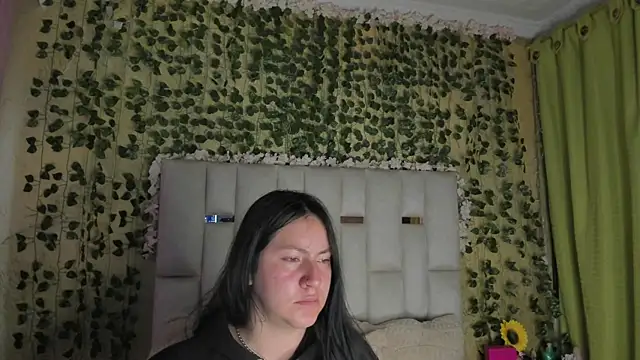 jenifer  power10 online show from March 13, 2025, 12:35 pm