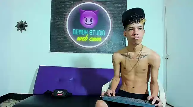 Exclusive Duo66 online show from December 29, 2024, 12:55 pm