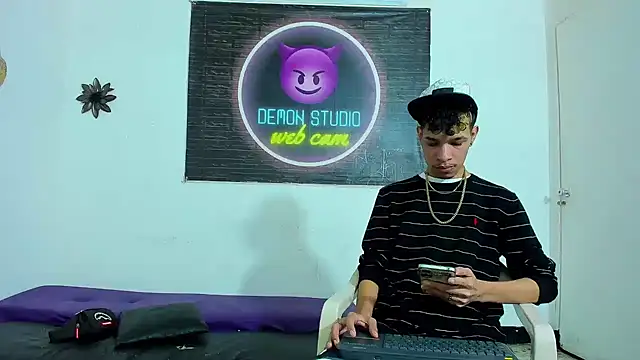 Exclusive Duo66 online show from January 3, 2025, 12:41 pm
