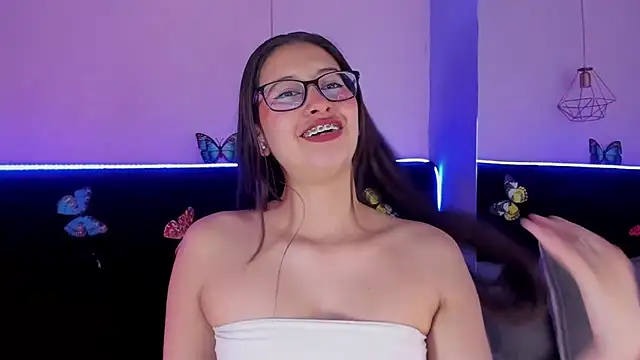 Snapshot of Anastasia_Whitee chatting on February 15, 2026, 2:30 am Anastasia Whitee online show from February 15, 2026, 2:30 am