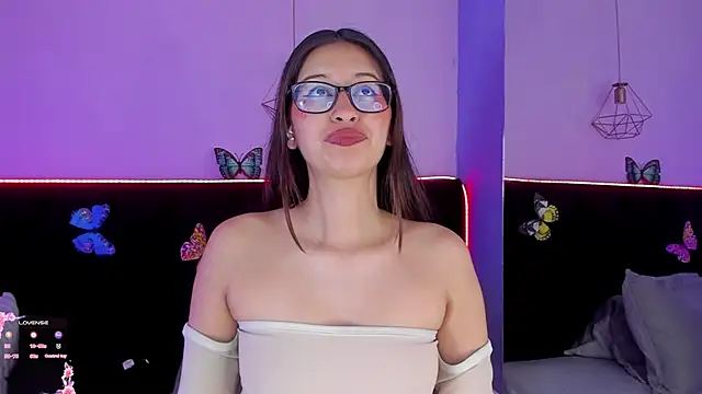 Snapshot of Anastasia_Whitee chatting on February 26, 2026, 4:00 am Anastasia Whitee online show from February 26, 2026, 4:00 am