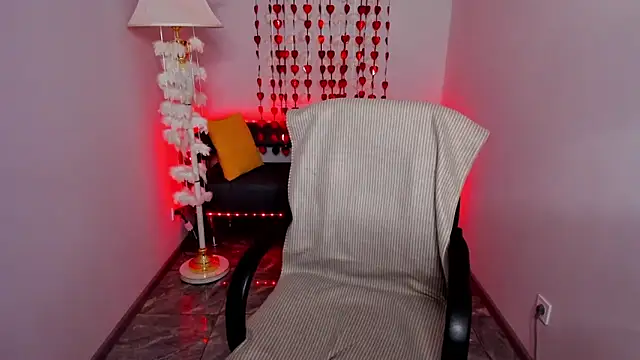 Angelina Clarks online show from March 12, 2025, 4:24 pm