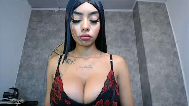 Tiffanny online show from January 27, 2025, 4:01 pm