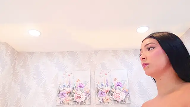 Snapshot of MeganCruzGB chatting on March 17, 2026, 12:30 pm MeganCruzGB online show from March 17, 2026, 12:30 pm