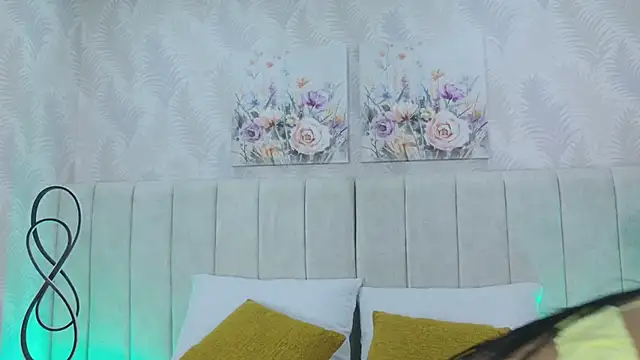 Snapshot of MeganCruzGB chatting on April 15, 2026, 12:23 pm MeganCruzGB online show from April 15, 2026, 12:23 pm