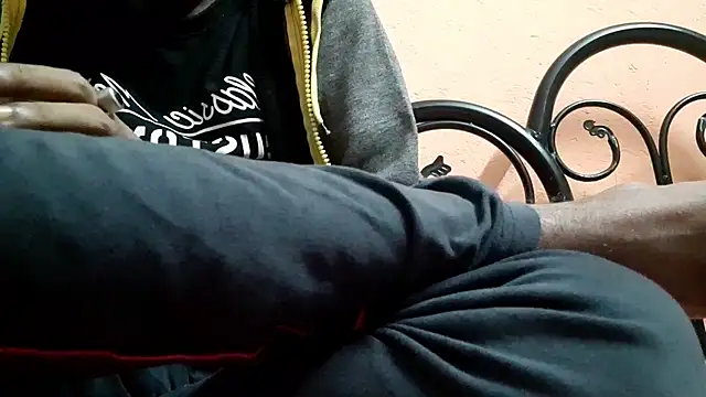 Snapshot of savage_lucifer8 chatting on December 4, 2024, 8:18 pm savage lucifer8 online show from December 4, 2024, 8:18 pm