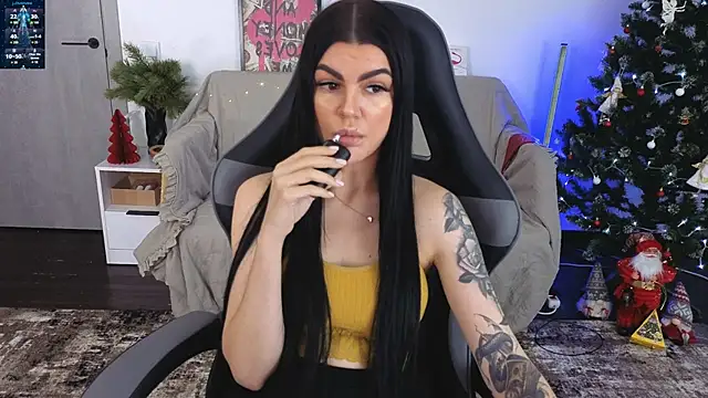 Tiffany lab online show from December 17, 2025, 7:36 am