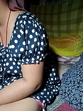 Snapshot of Super-Couple chatting on March 21, 2025, 6:49 am Super-Couple online show from March 21, 2025, 6:49 am