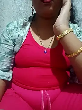 Snapshot of Super-Couple chatting on September 26, 2025, 2:10 pm Super-Couple online show from September 26, 2025, 2:10 pm