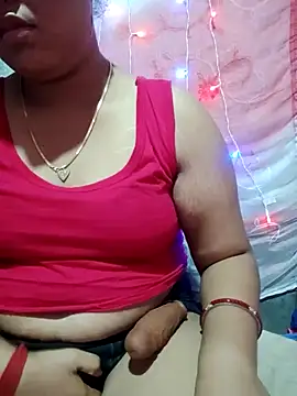 Snapshot of Super-Couple chatting on November 1, 2025, 12:12 am Super-Couple online show from November 1, 2025, 12:12 am