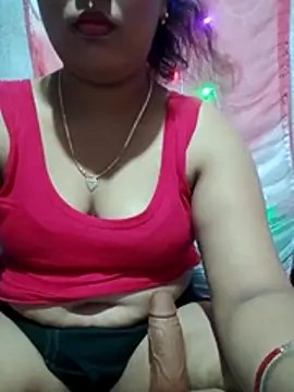 Snapshot of Super-Couple chatting on November 1, 2025, 12:29 pm Super-Couple online show from November 1, 2025, 12:29 pm