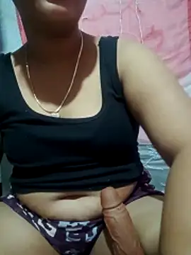 Snapshot of Super-Couple chatting on November 3, 2025, 8:48 am Super-Couple online show from November 3, 2025, 8:48 am