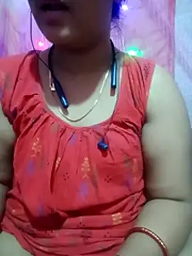 Snapshot of Super-Couple chatting on November 17, 2025, 7:08 pm Super-Couple online show from November 17, 2025, 7:08 pm