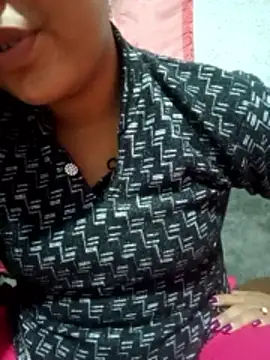 Snapshot of Super-Couple chatting on December 23, 2025, 8:45 am Super-Couple online show from December 23, 2025, 8:45 am